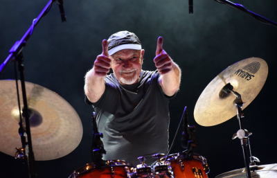 Clive Bunker (ex Jethro Tull) and Riki Massini and the Bonus Track Band